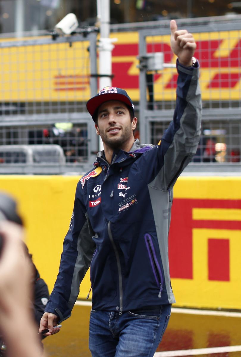 Motorsports: FIA Formula One World Championship 2015, Grand Prix of Japan, #3 Daniel Ricciardo (AUS, Infiniti Red Bull Racing), *** Local Caption *** +++ www.hoch-zwei.net +++ copyright: HOCH ZWEI +++