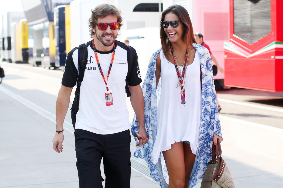 Některé radosti Alonsovi v sezoně 2015 přeci jen zůstaly...