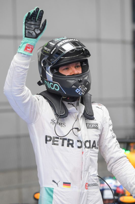 Nico Rosberg odkroužil pohodlný závod, pro Hamiltona platí přesný opak