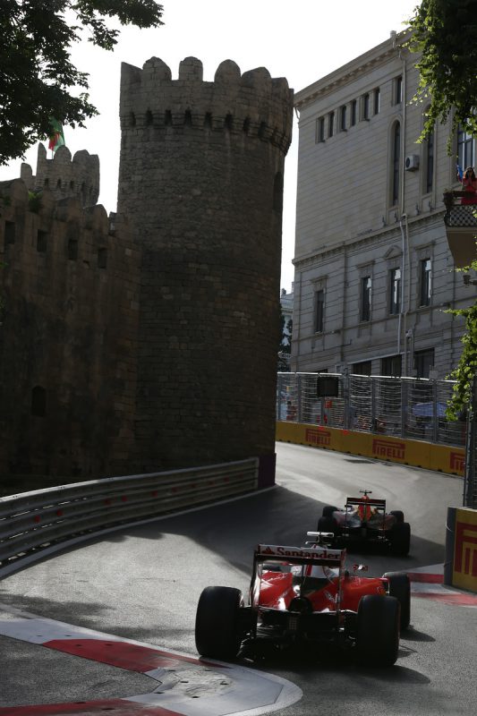 Ferrari v Baku nakonec dokázalo napravit škody z pátku