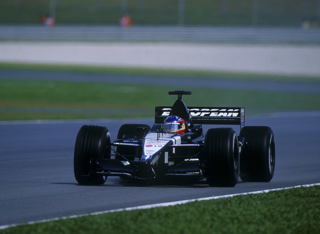 Začátky. Alonso ve voze týmu Minardi, rok 2001