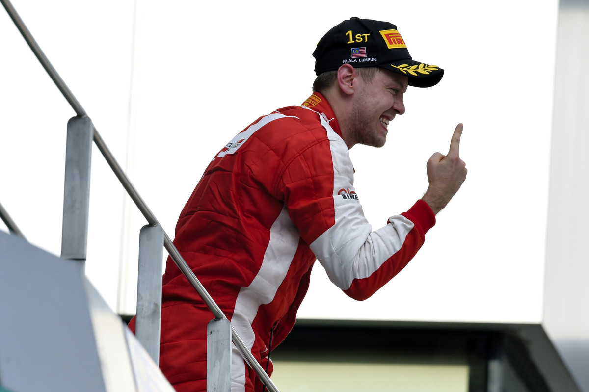 Ferrari dosud letos nevyhrálo, prolomí nelichotivou šňůru v místě loňského úspěchu?