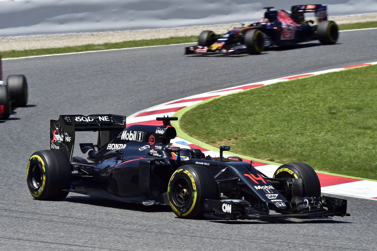 Souboj s Toro Rossem je pro McLaren dobrým ukazatelem pokroku oproti loňsku