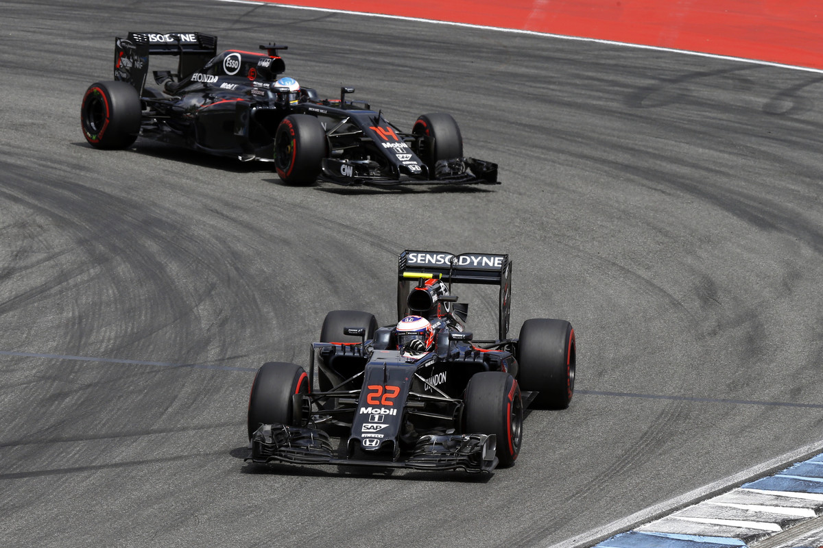McLaren začal s testováním nového motoru dříve než vloni. Pomůže mu to k návratu na vrchol?
