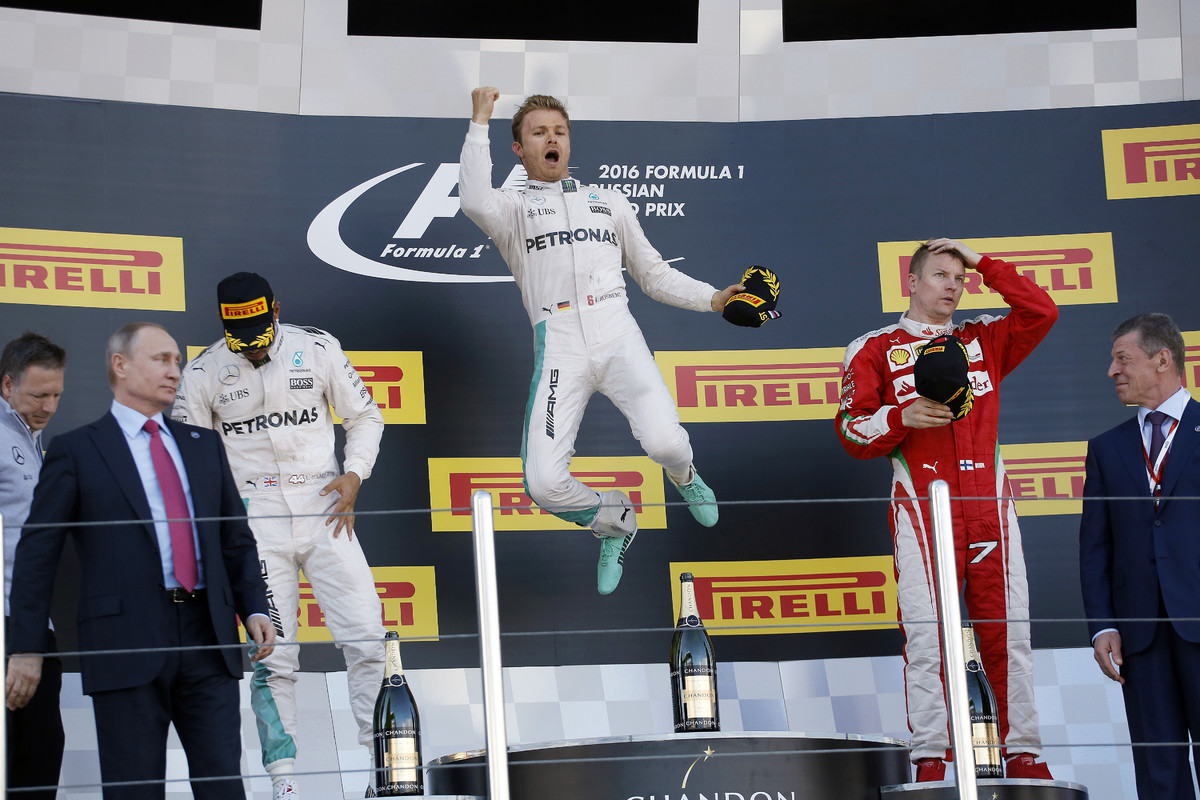 Räikkönen nevidí důvod, proč by si Rosberg neměl letošní titul zasloužit